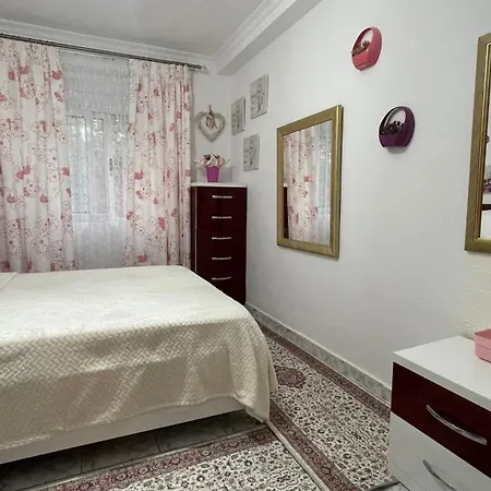 Apartament Yjeza Pogradec