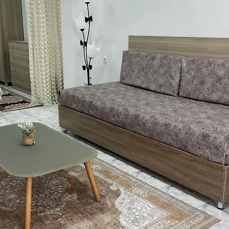 Yjeza Apartment *