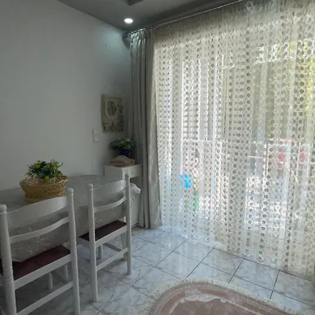 Apartament Yjeza Pogradec