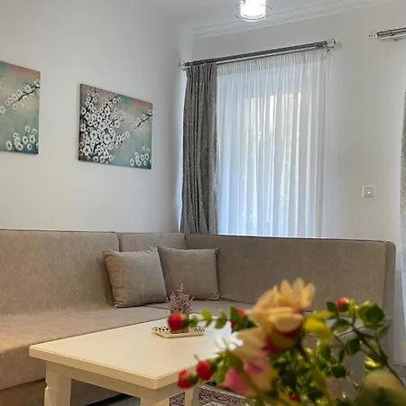 Yjeza Apartament Pogradec