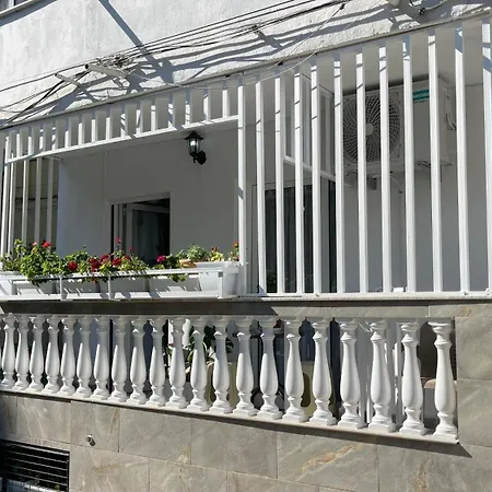 Yjeza Apartment