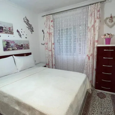 Yjeza Apartament Pogradec